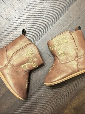 Kids Metallic Brown Boot with Floral Embroidery